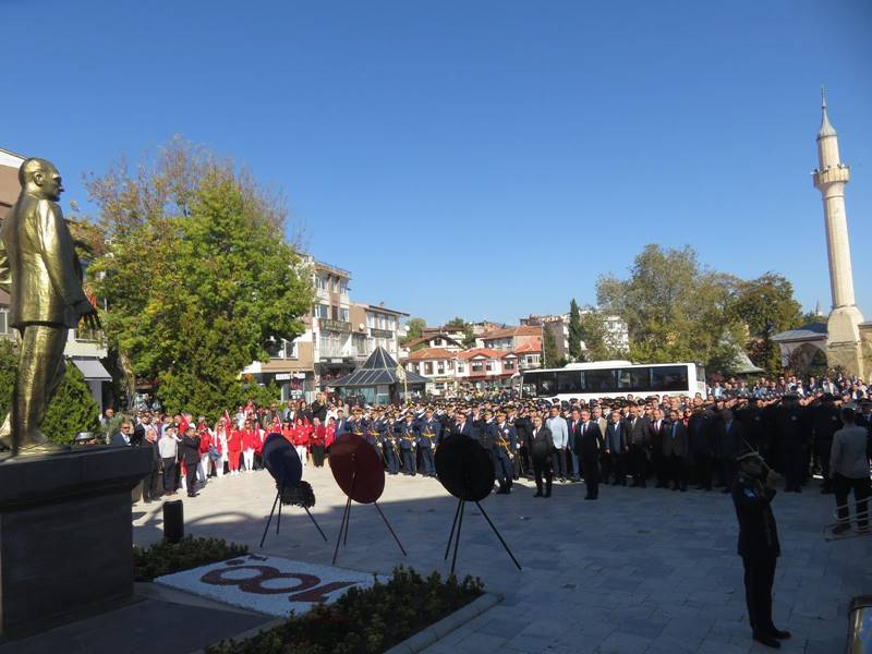 KAYMAKAMIMIZ SAYIN AHMET KARAASLAN ÇELENK SUNMA TÖRENİNE KATILDI